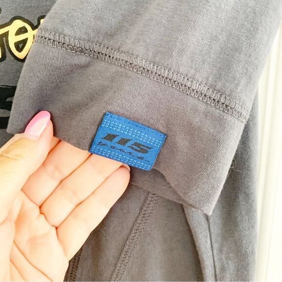 Harley Davidson Grey Split V Neck 115 Years Anniversary Logo Tee Medium - Picture 4 of 6